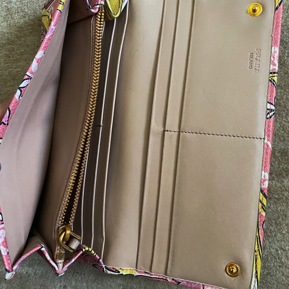 Prada long leather wallet - Picture 4 of 5